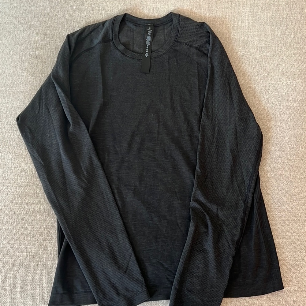 Men's lululemon long sleeve
